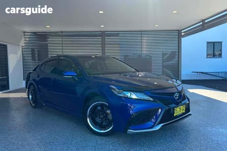 Blue 2024 Toyota Camry Sedan Sl Hybrid