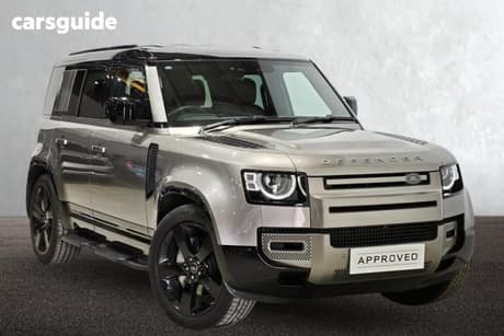 Silver 2025 Land Rover Defender Wagon 110 D350 X-Dynamic Se (257Kw)