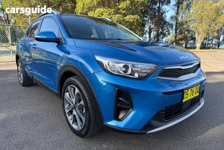 Blue 2023 Kia Stonic Wagon Sport