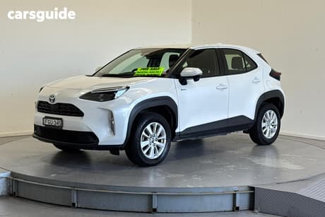 White 2024 Toyota Yaris Cross Wagon Gx Hybrid
