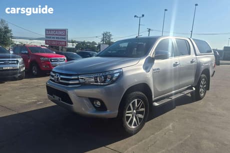 Silver 2017 Toyota Hilux Dual Cab Utility Sr5 (4X4)