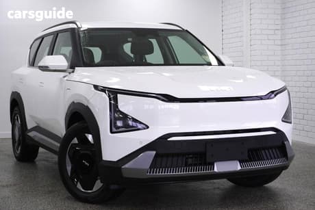 White 2026 Kia EV5 Wagon Air 2Wd Sr