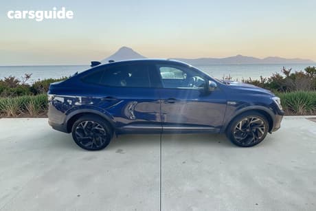 Blue 2024 Renault Arkana SUV ESPRIT ALPINE