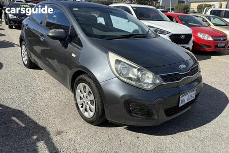 Grey 2012 Kia RIO Hatchback S