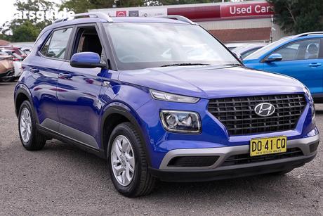 Blue 2025 Hyundai Venue Wagon