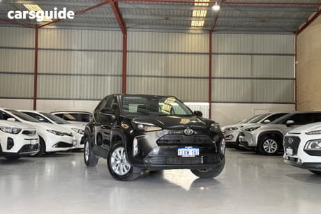 Black 2024 Toyota Yaris Cross SUV GX