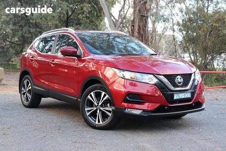 Red 2018 Nissan Qashqai Wagon St-L