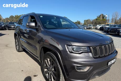 Grey 2016 Jeep Grand Cherokee Wagon 75Th Anniversary (4X4)