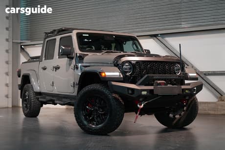 Grey 2022 Jeep Gladiator Dual Cab Utility Night Eagle (4X4)