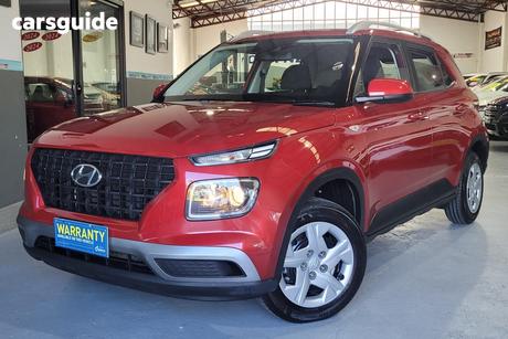 Red 2020 Hyundai Venue Wagon Go
