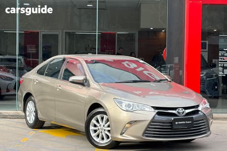 Beige 2016 Toyota Camry Sedan Altise