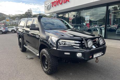 2017 Toyota Hilux Sr5 (4X4)