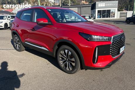 Red 2026 Chery Tiggo 4 Wagon Ultimate