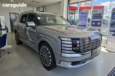 Silver 2025 Hyundai Palisade Wagon Calligraphy (8 Seat) Hev