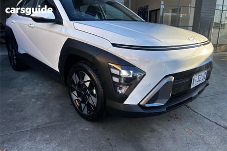 White 2024 Hyundai Kona Wagon