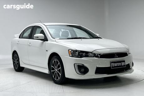White 2017 Mitsubishi Lancer Sedan Es Sport