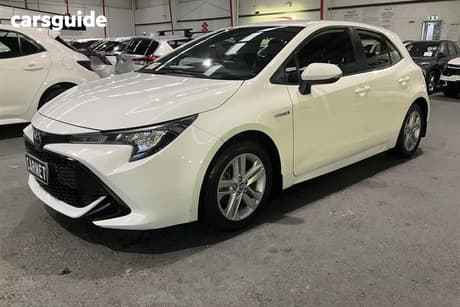 White 2020 Toyota Corolla Hatchback Ascent Sport Hybrid