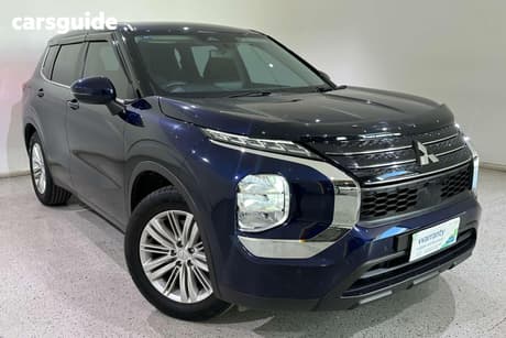 Blue 2023 Mitsubishi Outlander Wagon Es 7 Seat (2Wd)