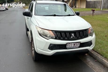 White 2016 Mitsubishi Triton Dual Cab Utility Glx (4X4)