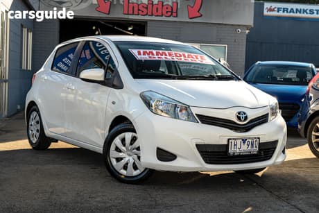 White 2014 Toyota Yaris Hatchback Yrs