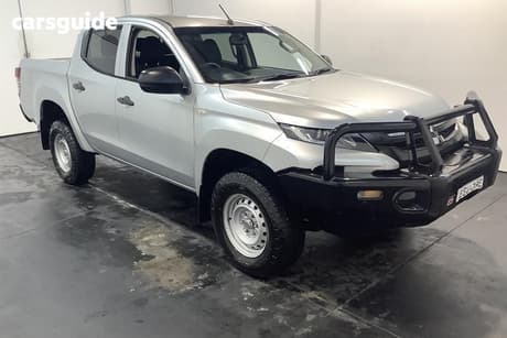 Silver 2019 Mitsubishi Triton Double Cab Pick Up Glx (4X4)