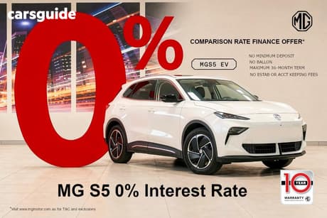 White 2025 MG MGS5 EV Wagon Essence 49