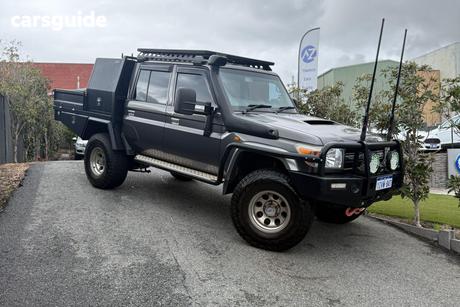 Grey 2015 Toyota Landcruiser Double Cab Chassis Gxl (4X4)