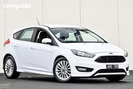 White 2017 Ford Focus Hatchback Sport