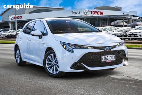 White 2023 Toyota Corolla Hatchback Sx Hybrid