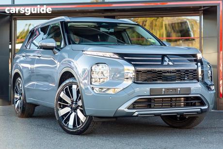 Grey 2025 Mitsubishi Outlander Wagon Exceed 5 Seat (Awd)