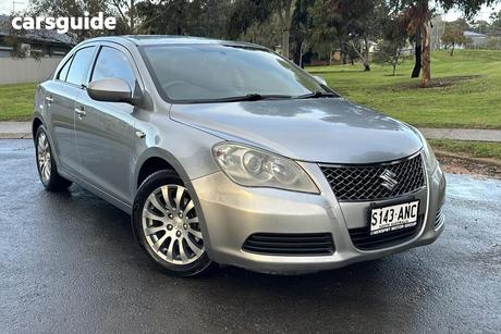 Grey 2011 Suzuki Kizashi Sedan Xl