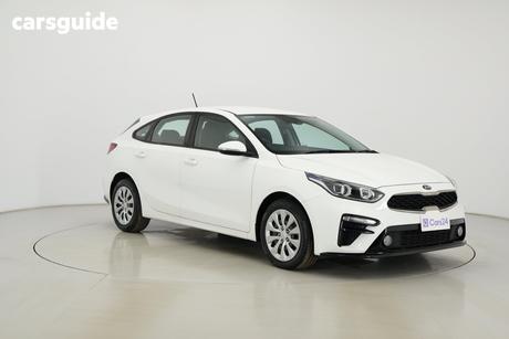 White 2019 Kia Cerato Hatchback S (Av)