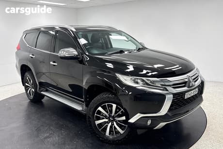 Black 2019 Mitsubishi Pajero Sport Wagon Exceed (4X4) 7 Seat