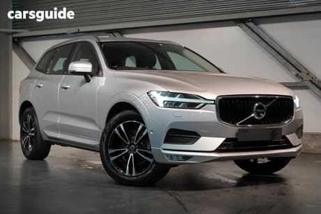 Silver 2018 Volvo XC60 Wagon D4 Momentum