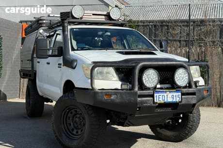White 2012 Toyota Hilux Dual Cab Pick-up Sr