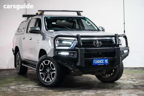 Silver 2022 Toyota Hilux Double Cab Pick Up Sr5 (4X4)
