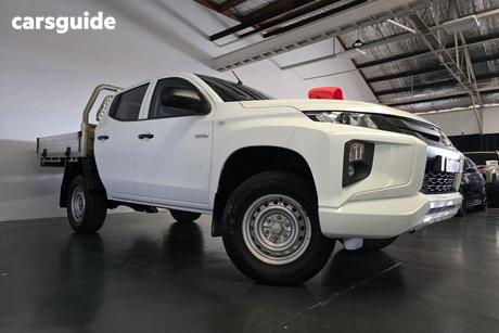 White 2022 Mitsubishi Triton Double Cab Chassis Glx (4X4)