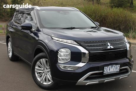 Blue 2023 Mitsubishi Outlander Wagon Ls 7 Seat (2Wd)