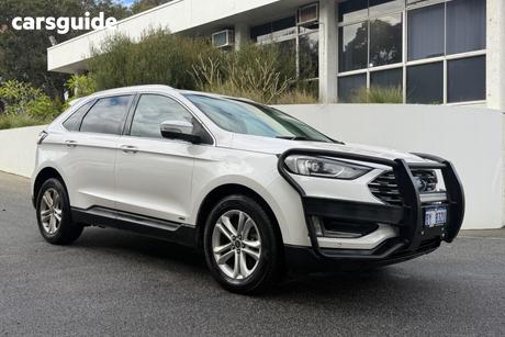 White 2019 Ford Endura Wagon Trend (Awd)