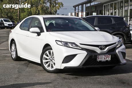 White 2020 Toyota Camry Sedan Ascent Sport