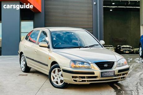 Cream 2006 Hyundai Elantra Hatchback Elite 2.0 Hvt