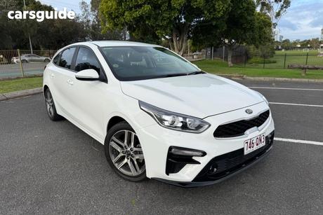White 2018 Kia Cerato Hatchback Sport Nav