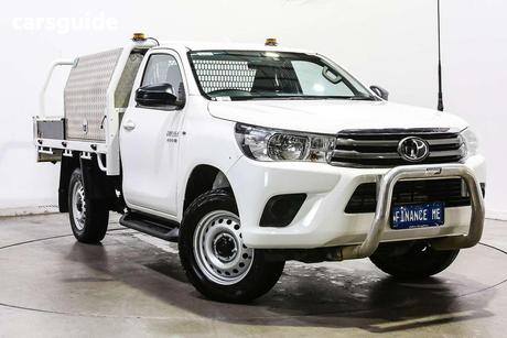 White 2022 Toyota Hilux Cab Chassis Sr (4X4)