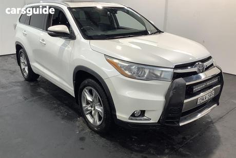White 2015 Toyota Kluger Wagon Grande (4X4)