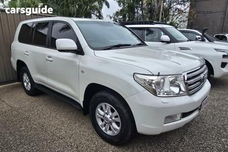 White 2007 Toyota Landcruiser Wagon Sahara (4X4)