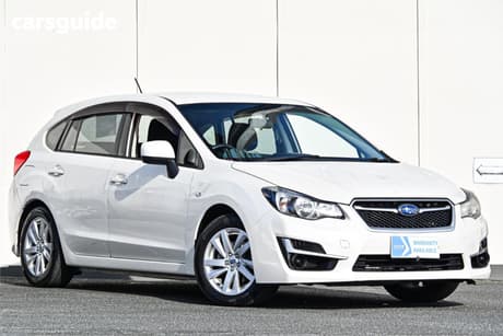 White 2015 Subaru Impreza Hatchback 2.0I (Awd)