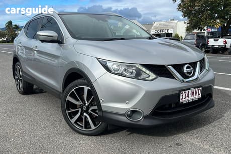 Silver 2016 Nissan Qashqai Wagon Ti (4X2)