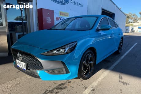Blue 2024 MG MG5 Sedan Essence