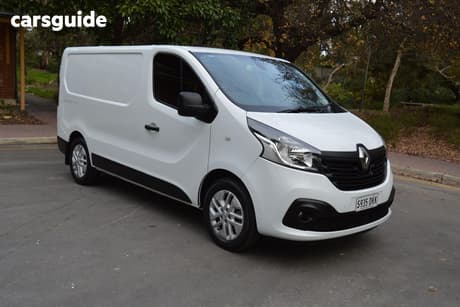 White 2016 Renault Trafic Van Swb
