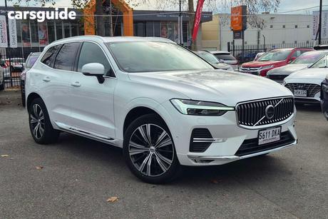 White 2023 Volvo XC60 Wagon Ultimate B5 Bright Mhev